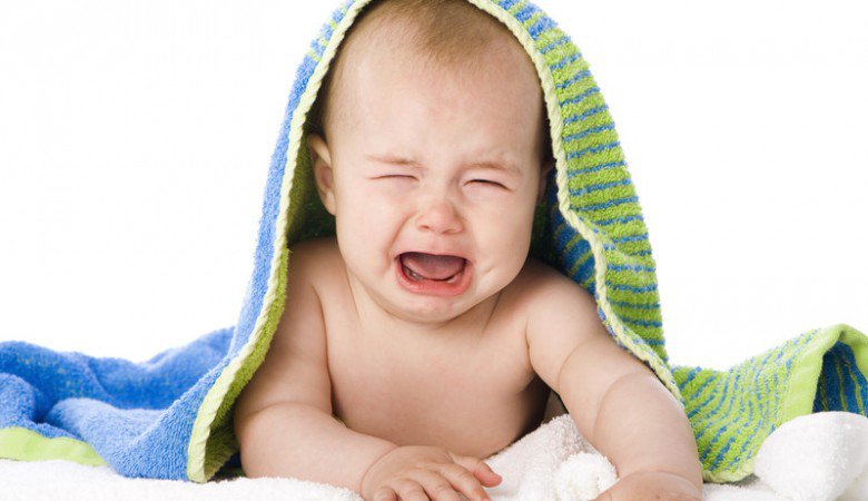 me-bau-stress-be-sinh-ra-hay-khoc-va-cau-gat