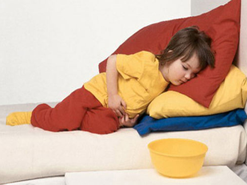 Cách xử trí khi trẻ bị ngộ độc