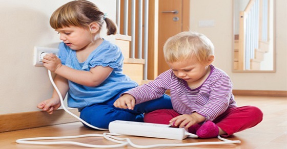 Cách xử trí khi trẻ bị điện giật