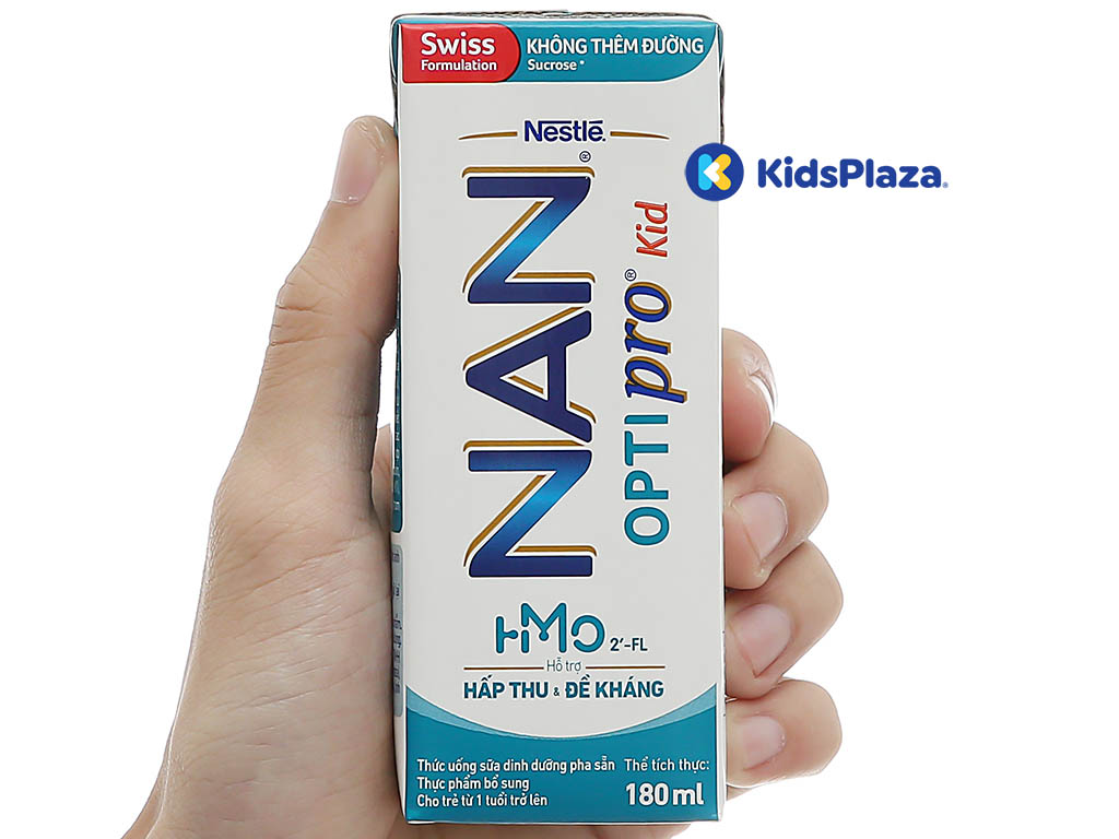 Sữa Nan pha sẵn 180ml cho bé từ 1 tuổi